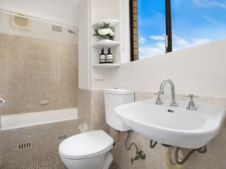 Fifth view of Homely unit listing, 3/2 Ivy Street, Wollstonecraft NSW 2065