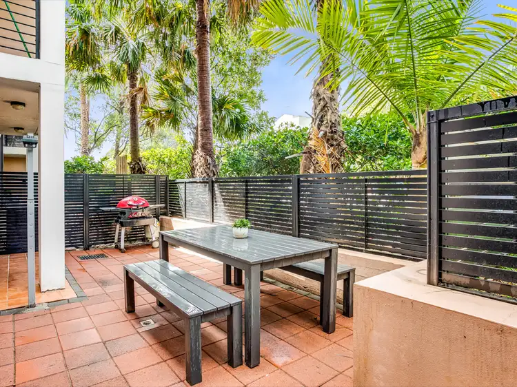 Main view of Homely unit listing, 4/52-58 Howard Ave, Dee Why NSW 2099