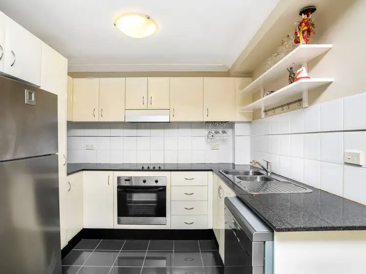 Third view of Homely unit listing, 4/52-58 Howard Ave, Dee Why NSW 2099