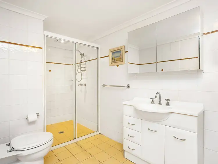 Fifth view of Homely unit listing, 4/52-58 Howard Ave, Dee Why NSW 2099