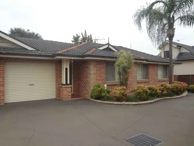 4/81 Canberra Street, Oxley Park NSW 2760