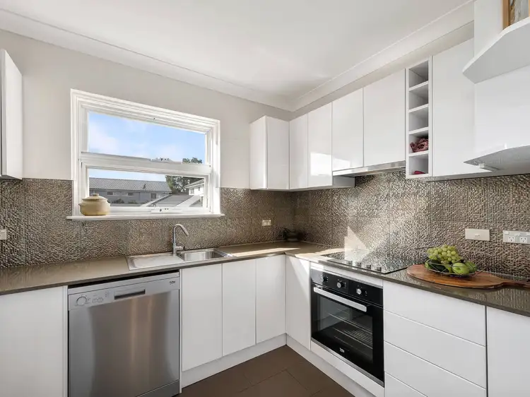 Main view of Homely unit listing, 1/25 Tor Road, Dee Why NSW 2099