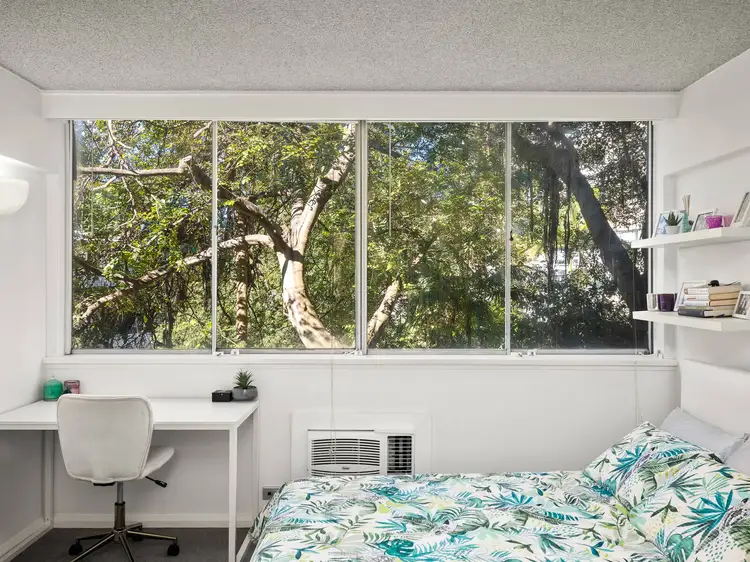 Third view of Homely studio listing, 5/68-72 Roslyn Gardens, Rushcutters Bay NSW 2011