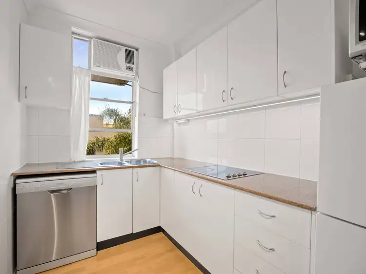 Sixth view of Homely studio listing, 11/14-16 Ward Avenue, Potts Point NSW 2011