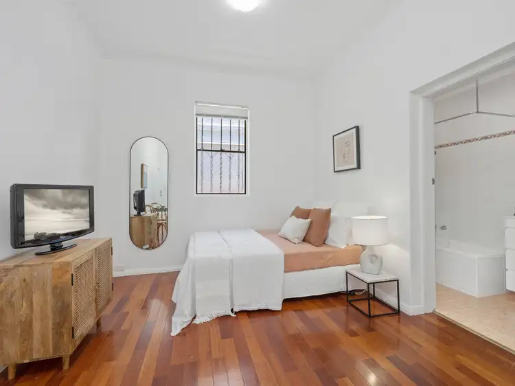 Fifth view of Homely studio listing, 2/1 Hughes Street, Potts Point NSW 2011