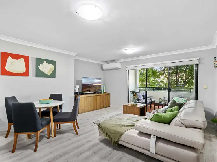 Main view of Homely unit listing, 2/3-11 Hawkesbury Ave, Dee Why NSW 2099