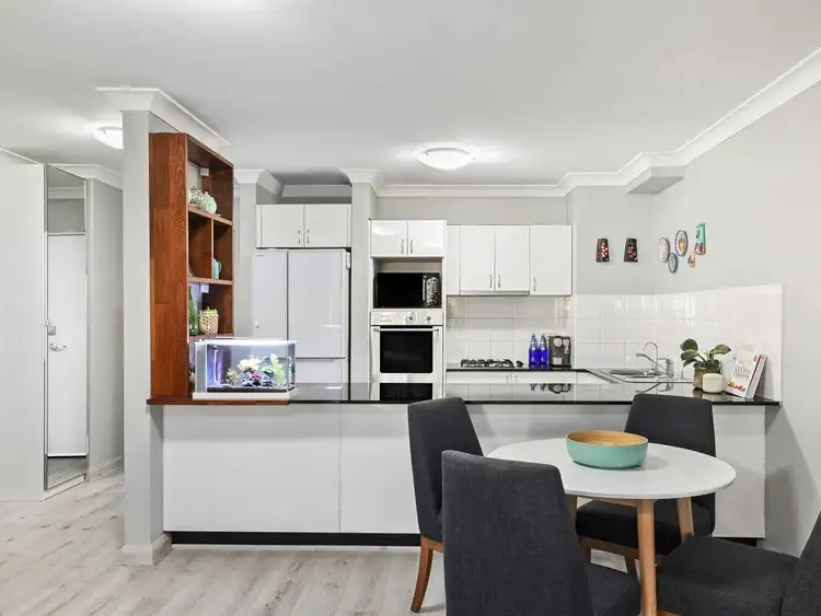 Second view of Homely unit listing, 2/3-11 Hawkesbury Ave, Dee Why NSW 2099