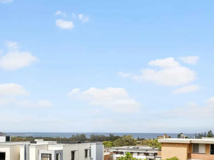 Third view of Homely apartment listing, 61/4-16 Kingsway, Dee Why NSW 2099