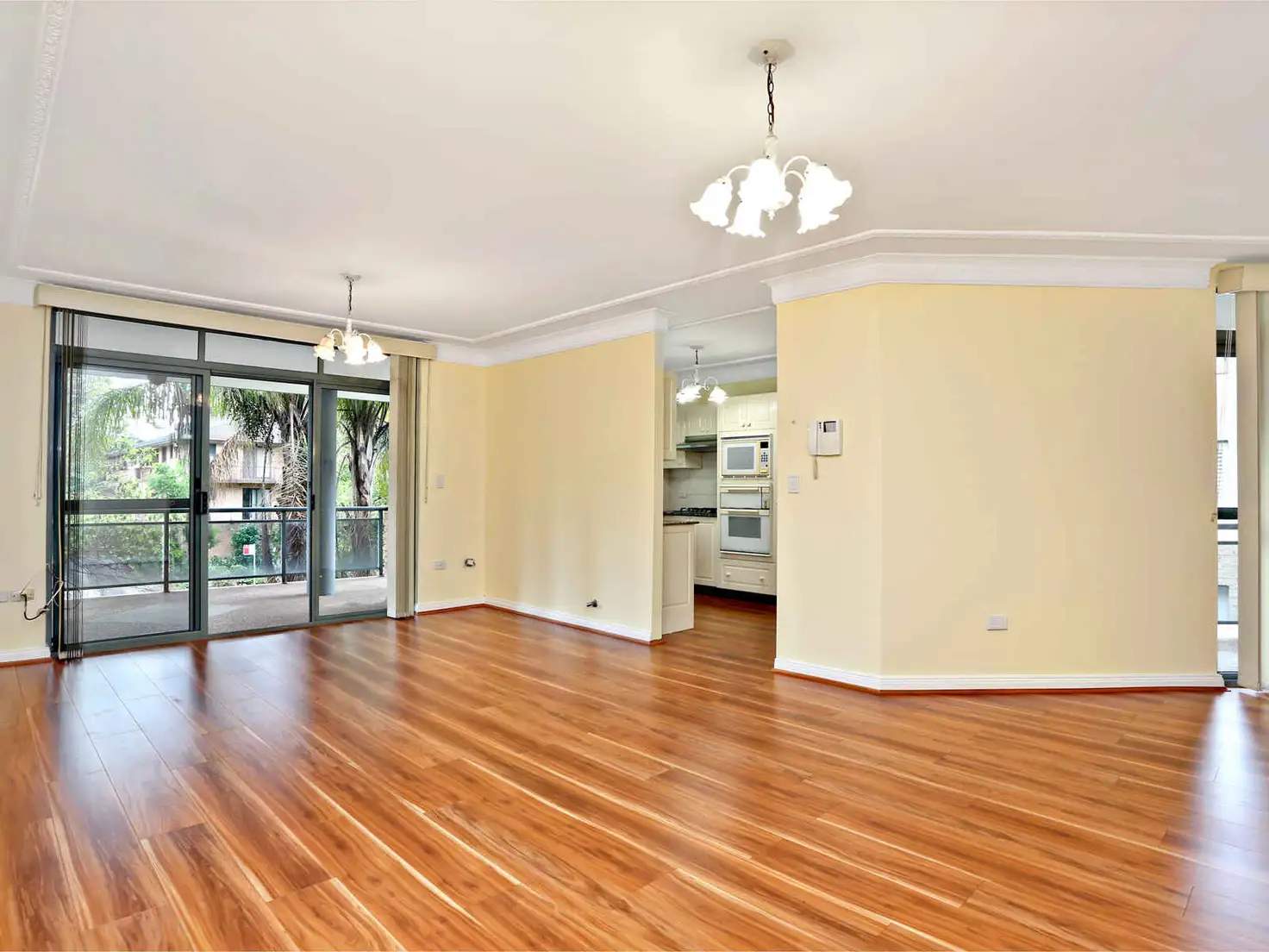 Main view of Homely unit listing, 10/22 Queens Road, Westmead NSW 2145