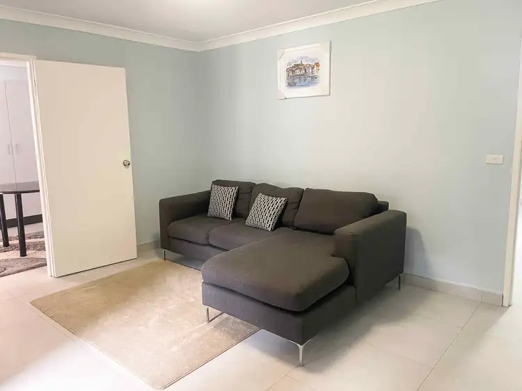 16b Mowle Street, Westmead NSW 2145