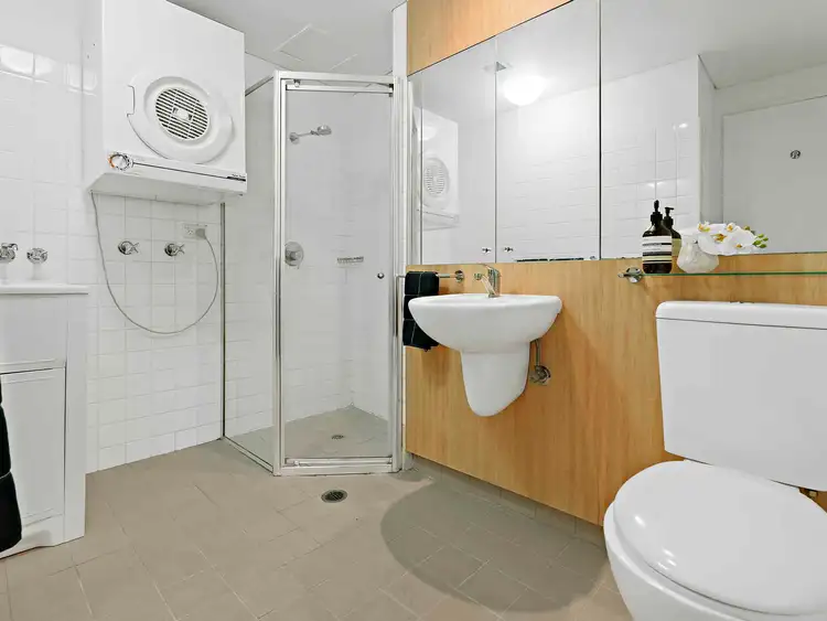 Sixth view of Homely apartment listing, 2/19A Young Street, Neutral Bay NSW 2089
