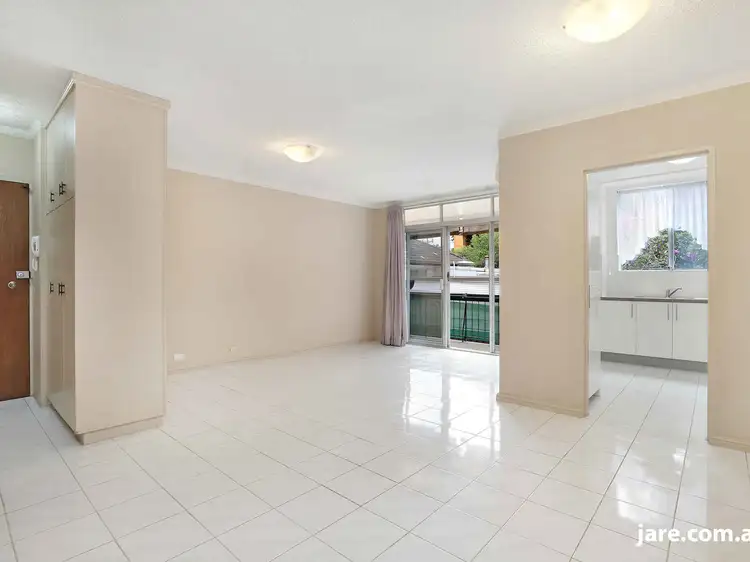 1/17-19 Phillip Street, Roselands NSW 2196