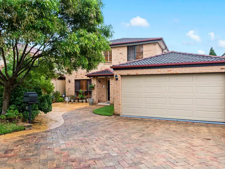 5 Farmingdale Drive, Blacktown NSW 2148
