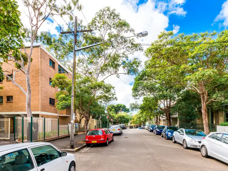 2F/12 Arthur Street, Surry Hills NSW 2010