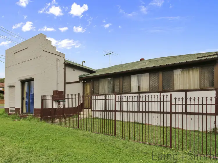 26 Laurel Street, Carramar NSW 2163