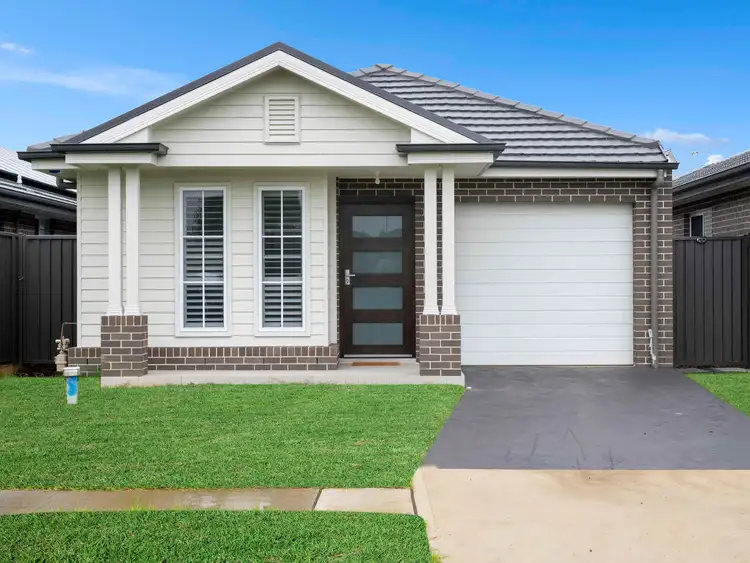8 Florentine Parade, Marsden Park NSW 2765