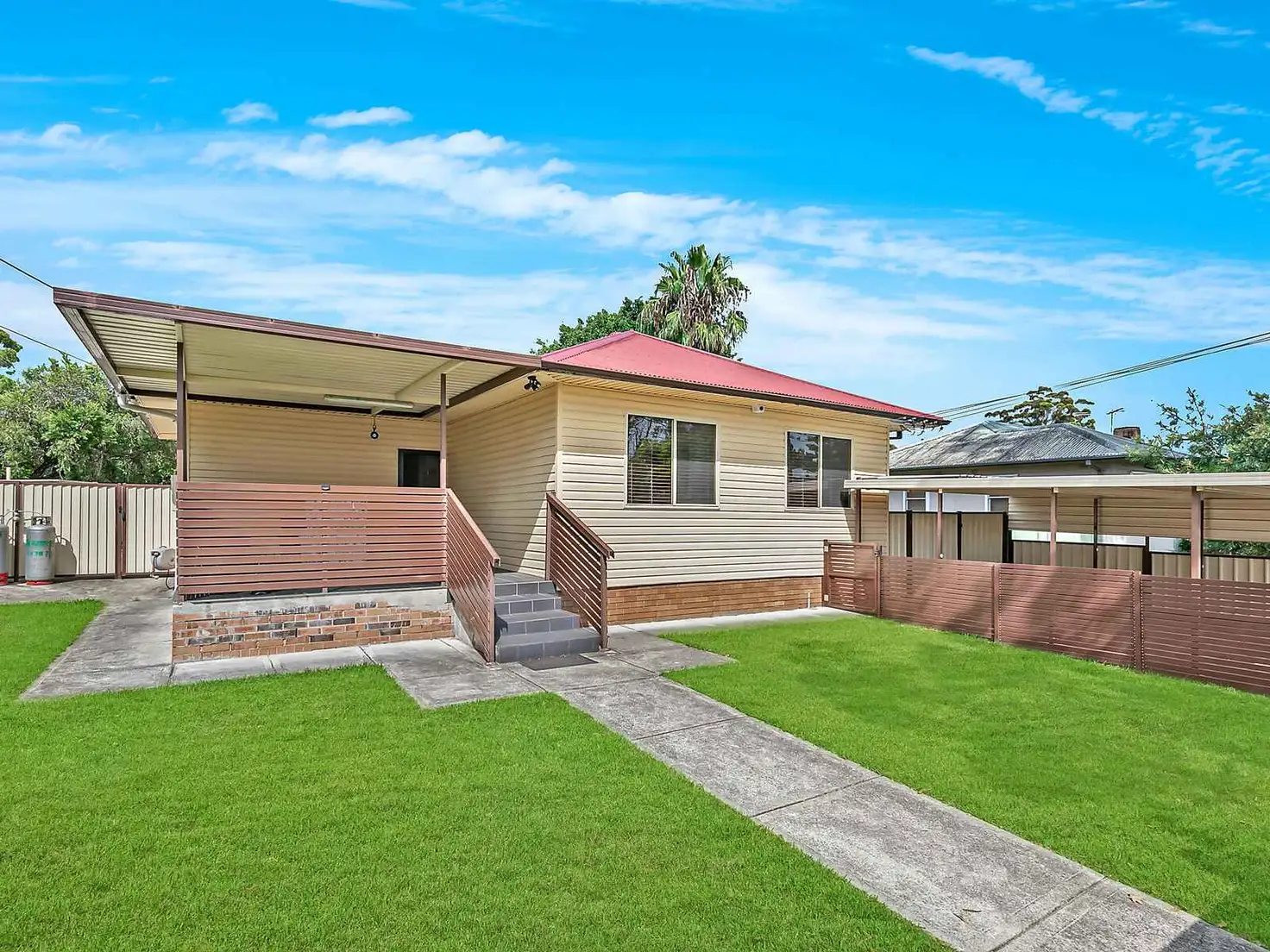 Main view of Homely house listing, 2 Fourth Avenue, Seven Hills NSW 2147