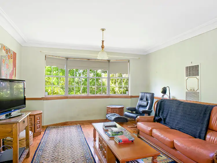 Sixth view of Homely house listing, 2 Yanko Avenue, Wentworth Falls NSW 2782