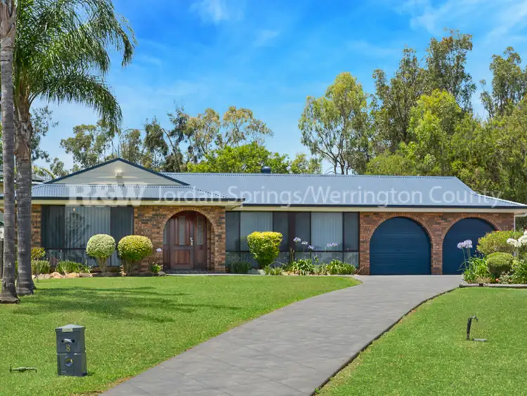 8 Thornhill Crescent, Werrington Downs NSW 2747