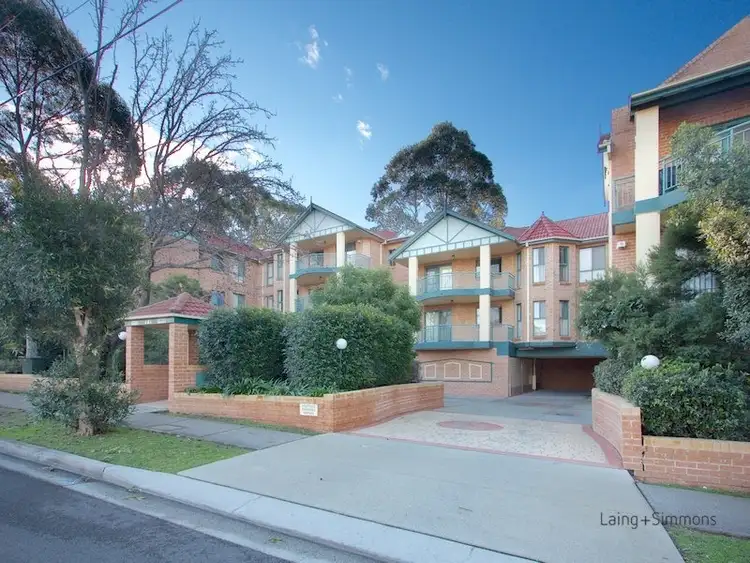 2/1-5 Pye Street, Westmead NSW 2145