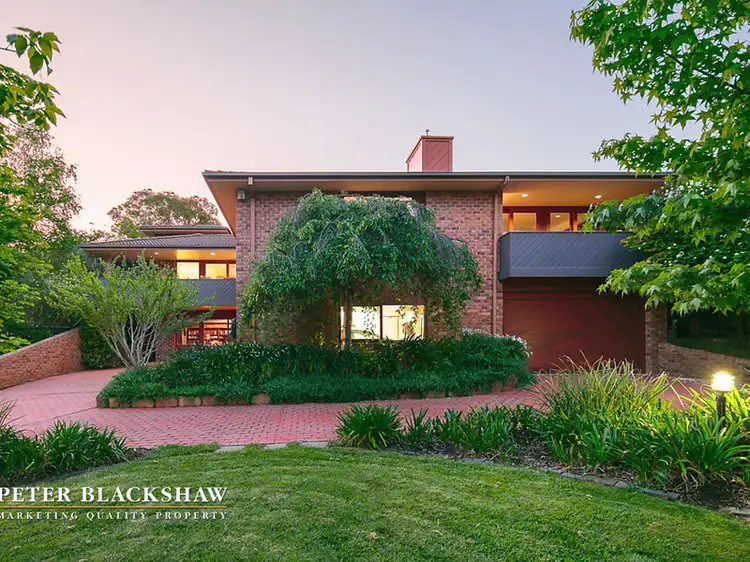 9 Weatherburn Place, Bruce ACT 2617