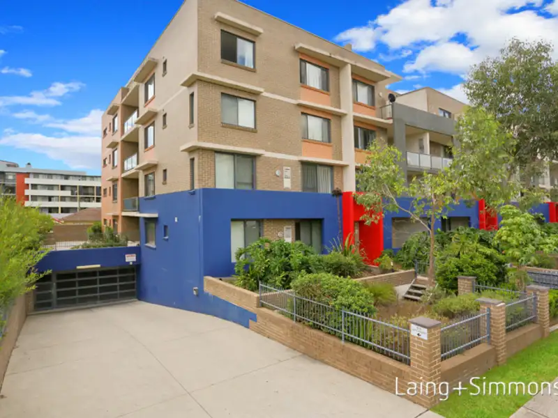 Main view of Homely unit listing, 18/6-12 The Avenue, Mount Druitt NSW 2770