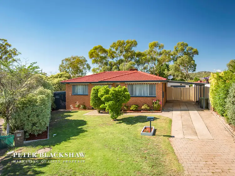 30 Hayley Crescent, Karabar NSW 2620