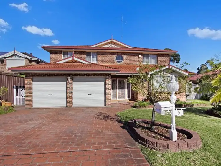 5 Loring Place, Quakers Hill NSW 2763