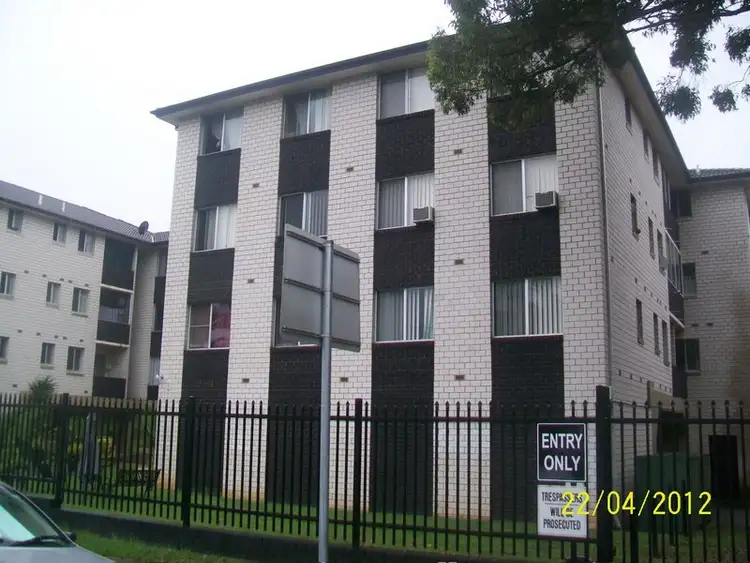 26/12-16 Goulburn Street, Warwick Farm NSW 2170