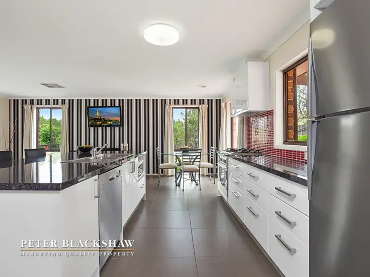 16 McVilly Close, Gordon ACT 2906