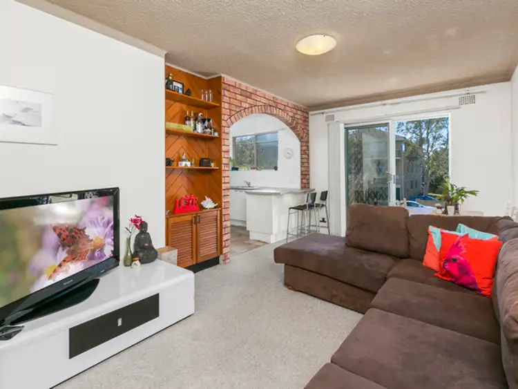 Main view of Homely unit listing, 2/40 Cassia Street, Dee Why NSW 2099