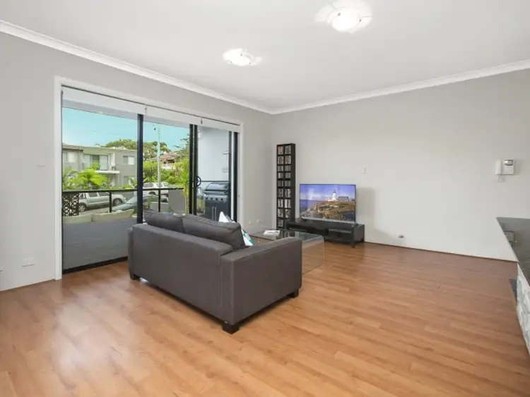 Fourth view of Homely unit listing, 8/1-5 The Crescent, Dee Why NSW 2099