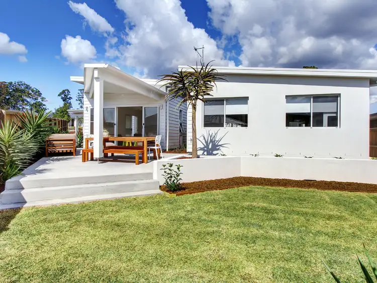 9 Yarralumla Parade, Port Macquarie NSW 2444