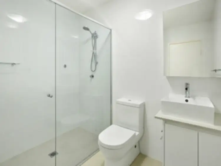 Fifth view of Homely studio listing, 23/11-13 Shackel Avenue, Brookvale NSW 2100