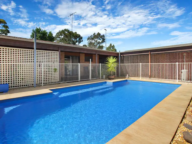 1 Arcadia Place, Colyton NSW 2760