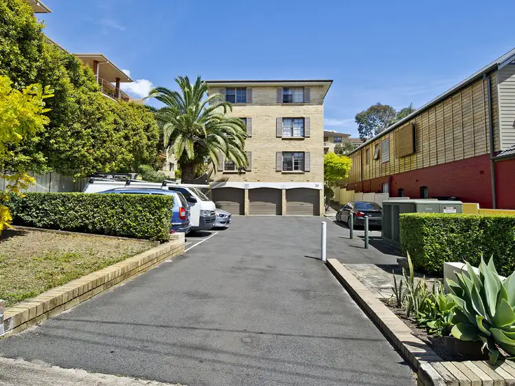 24/10 Alexander Street, Coogee NSW 2034