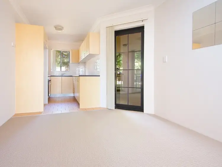 Fourth view of Homely unit listing, 8/105 Stapleton Street, Pendle Hill NSW 2145