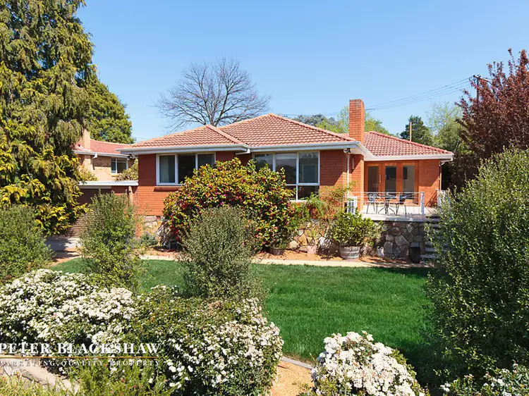 4 Parker Street, Curtin ACT 2605