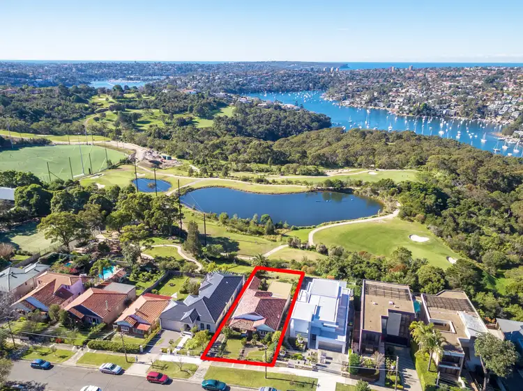 7 Woonona Road, Northbridge NSW 2063
