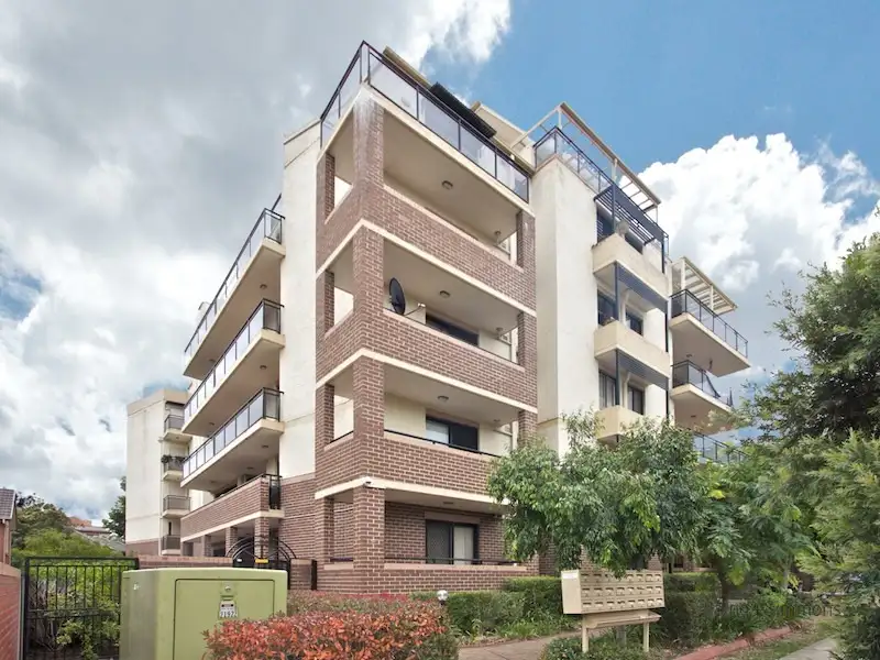 Main view of Homely unit listing, 6/27-29 Bigge Street, Liverpool NSW 2170