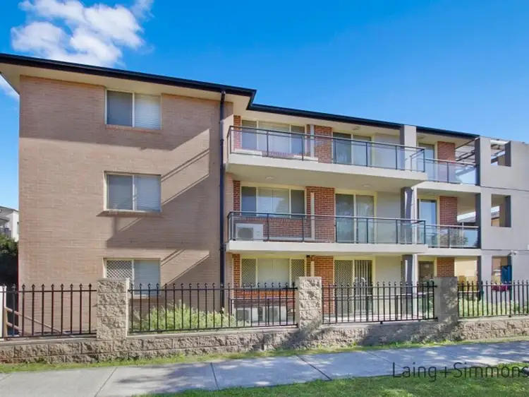 15/39-45 Lydbrook St, Westmead NSW 2145