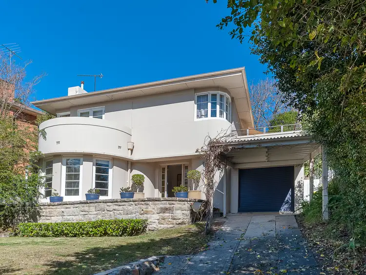 282 Eastern Valley Way, Middle Cove NSW 2068