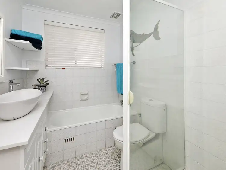 Sixth view of Homely unit listing, 1/84 Oaks Avenue, Dee Why NSW 2099