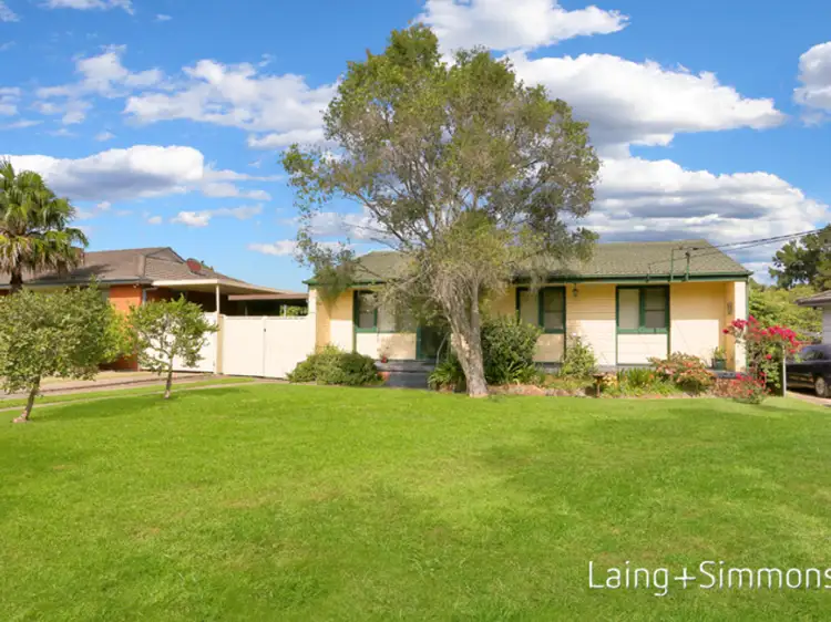 206 Carlisle Avenue, Dharruk NSW 2770