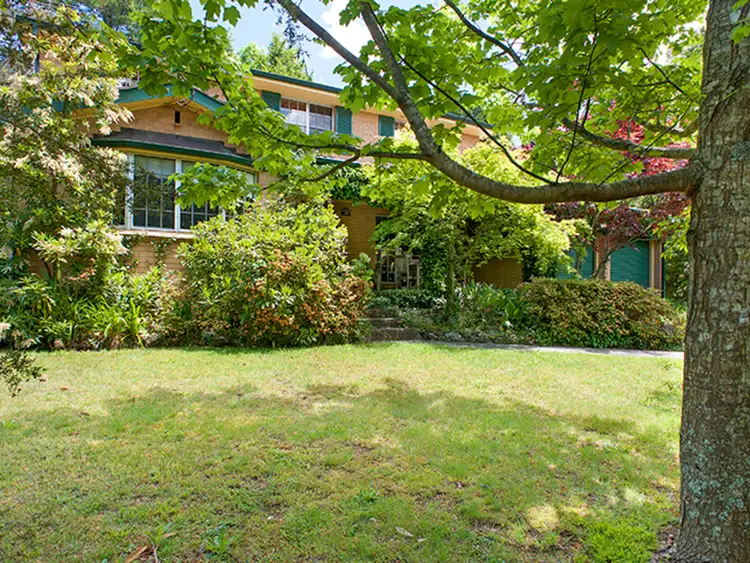 Second view of Homely house listing, 2 Yanko Avenue, Wentworth Falls NSW 2782