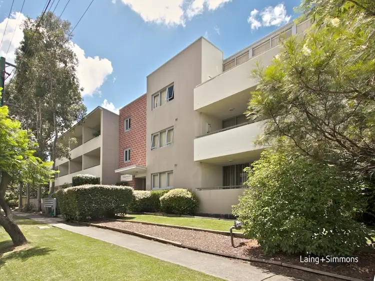 6/2A Lydbrook Street, Westmead NSW 2145