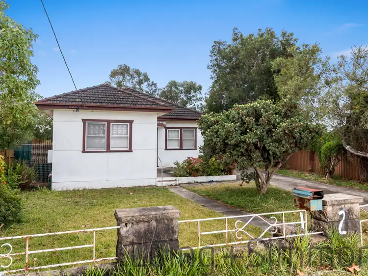 2 Richardson Street, Fairfield NSW 2165