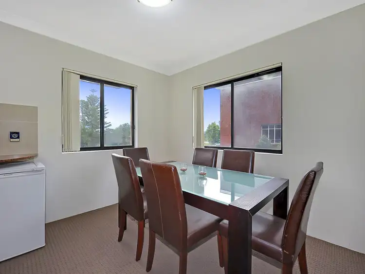 10/6-8 College Crescent, Hornsby NSW 2077