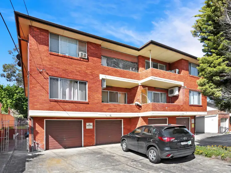 76 Rossmore Ave, Punchbowl NSW 2196