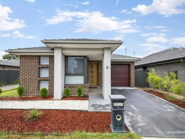 8 Stephenson Drive, Ropes Crossing NSW 2760